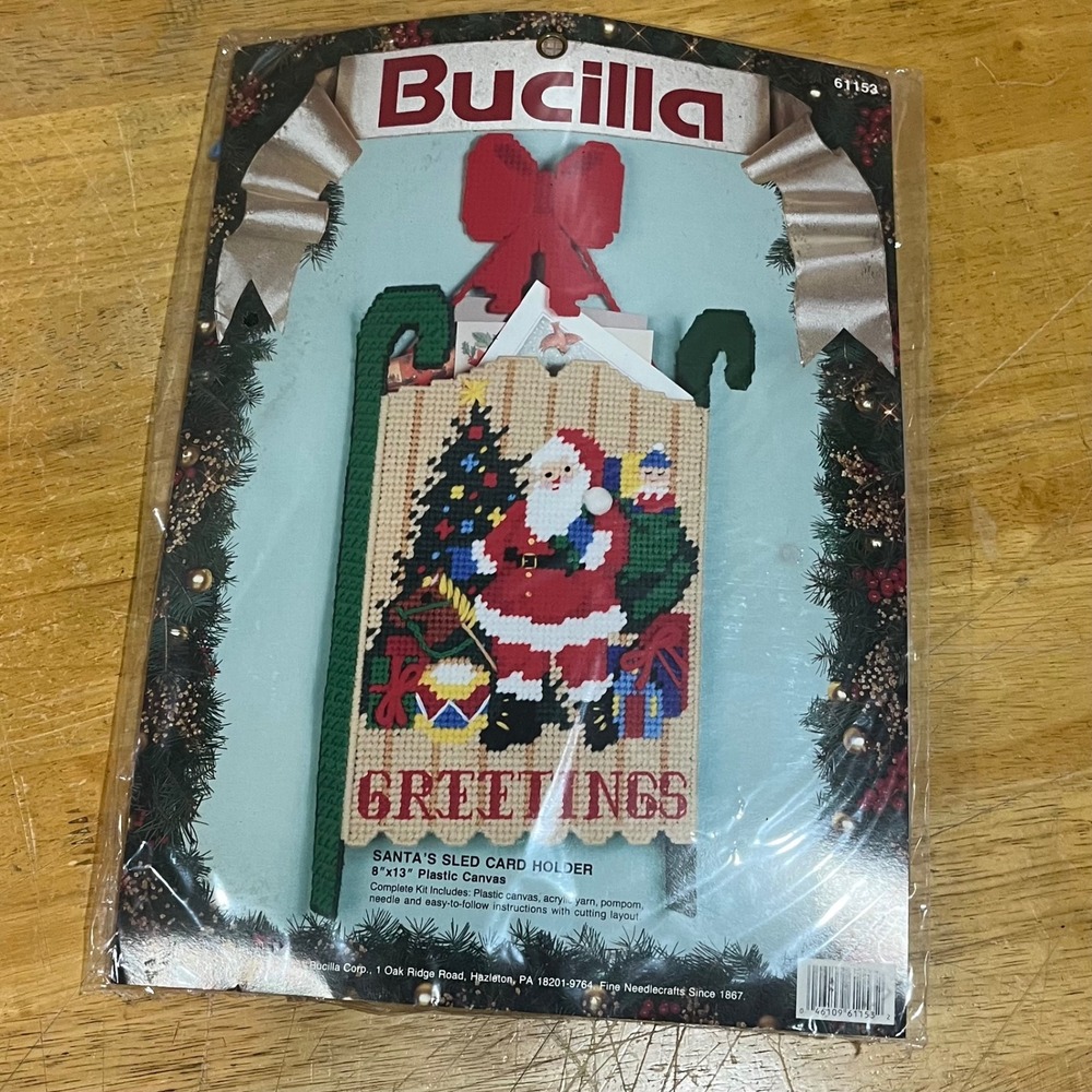 Bucilla Santas‎ Sled Card Holder Plastic Canvas Kit Christmas Vintage 61153 NEW